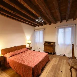 https://mercerie-apartment.hotelinveneto.com